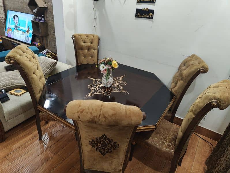 Dining Table / 8 Chair dining / luxury dining table / Wooden dining 1