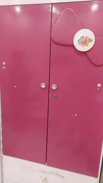 Hello kitty cupboard 1