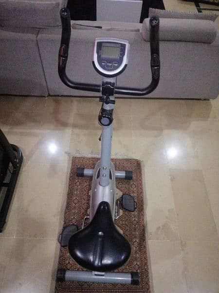 Ranker exercise bike almosnt new 1