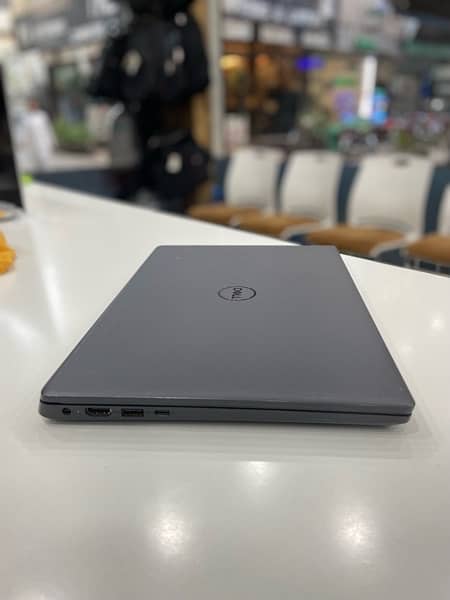 Dell Latitude 3410 i5-10th Gen 16gb Ram  256gb ssd 4