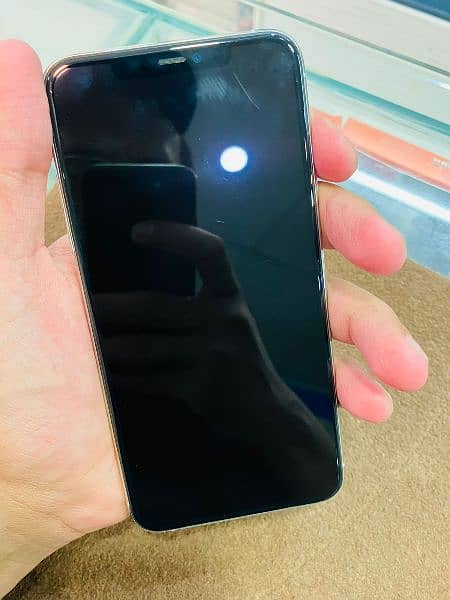 iphone 11 pro max 64gb jv 10/10 nonpta 2