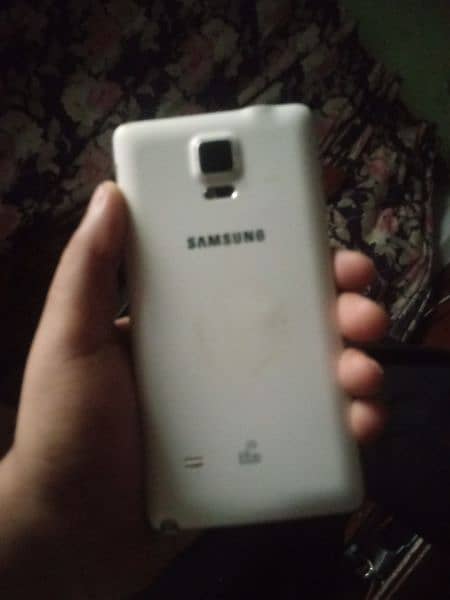 Samsung Galaxy Note 4 3