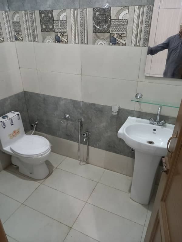 5 Marla Single Story Full House Independent and Separate Available for Rent in Airport Housing Society Near Gulzare Quid Gulberg Green Express Highway and Wakeel colony 11