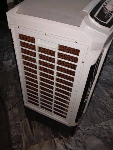 super Asia room air cooler for sale in a perfect condition 3