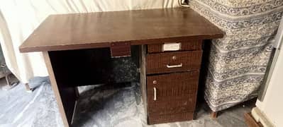 I am selling office table in best condition.