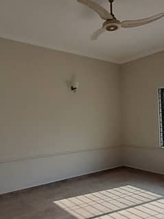 1 Kanal Full House Available For Rent In DHA Phase 3 Lahore