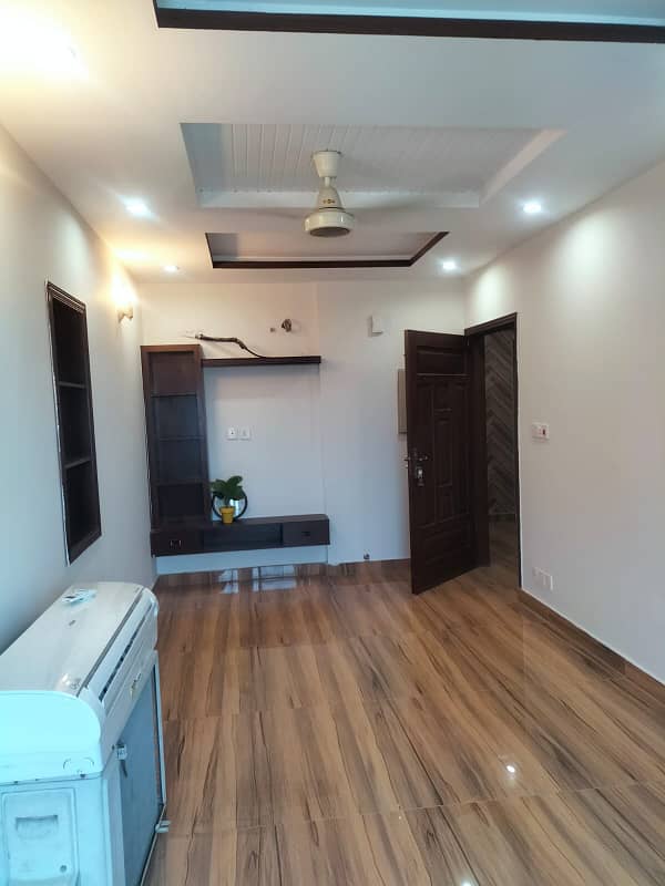 1 Bedroom Beautiful Furnished Apartment Is Available For Rent In Builder Location Of Bahria Town Lahore. 2