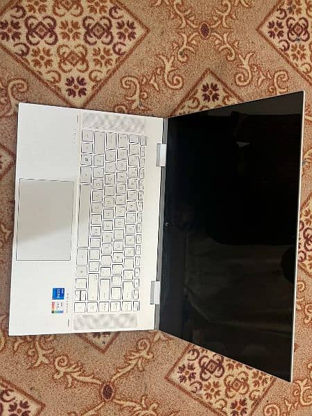 HP Envy x360 Convertible Laptop (Model 15 - es0003ca] 13