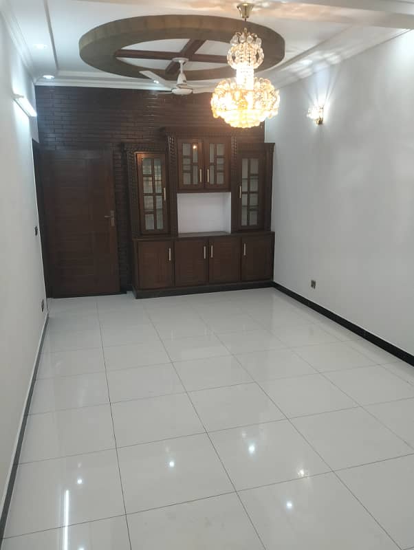 10 marlha like brand new portion for rent 2