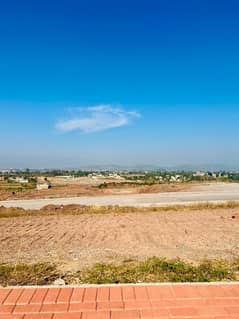 Sector: N , 8 Marla plot for sale open from no transfer pec Bahria enclave Islamabad