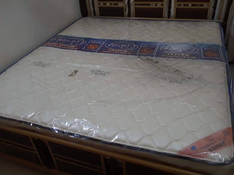 Iron Bed With Master Mattress 6/6 2