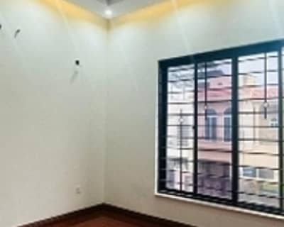 5 Marla Brand New House For Sale In Paragon City 11