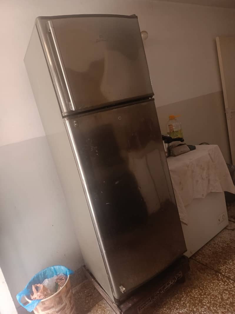 Dawlance fridge 0