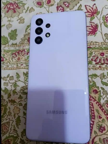 Samsung A32 white clr condition 10/9 0