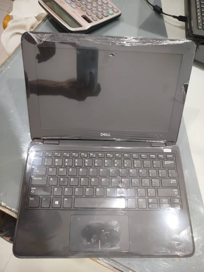 Dell Latitude 3190 For Sale, Condition 10/10 0