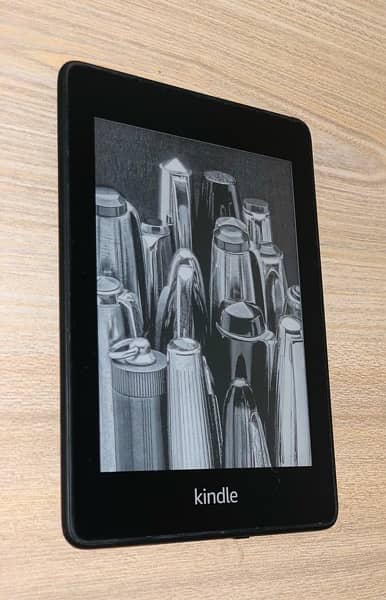 Amazon Kindle Paperwhite (10th Generation) 32gb 1