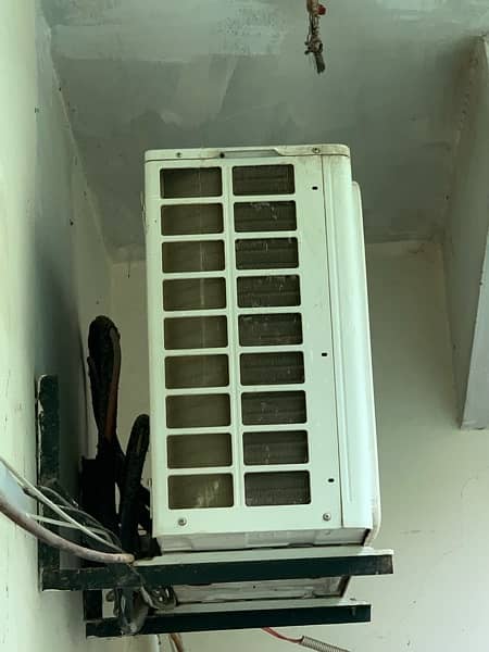 Inverter AC GREE 1.5 Ton 4