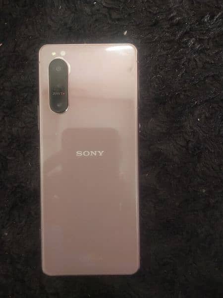 Sony Xperia 5 mark 2 10 by 10 two green line 03273609750 0