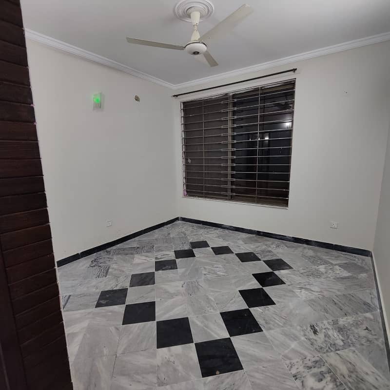 Upper Portion Available For Rent 7