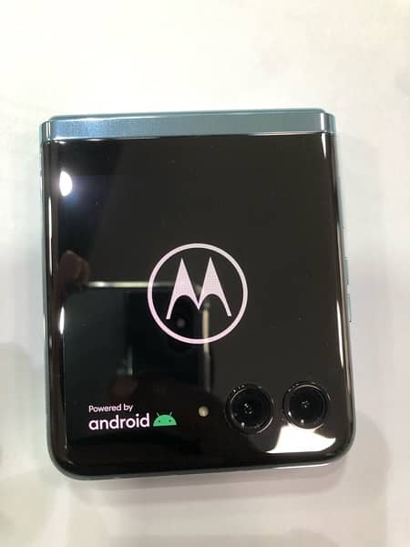 New Motorola razr 40 ultra 3