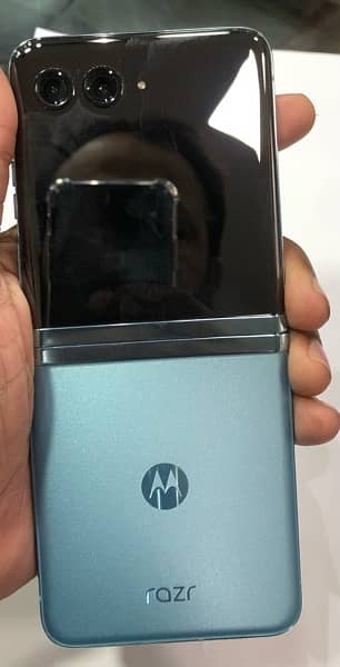 New Motorola razr 40 ultra 9