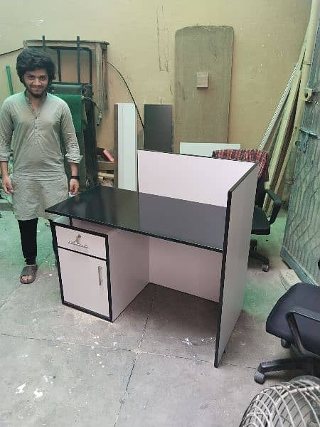 computer table/ workstation 15