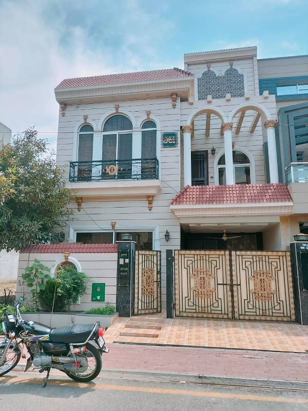 5 MARLA DOUBLE STORY HOUSE FOR SALE IN JINNAH BLOCK JUST LIKE NEW 23
