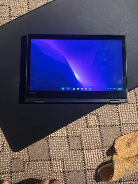 Laptop Lenovo L380 Yoga 2 in 1 Laptop - 10/10 condition 0