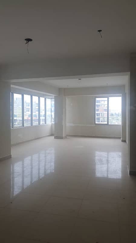 1000 Sqft Space With Margalllah view Available for rent, 5
