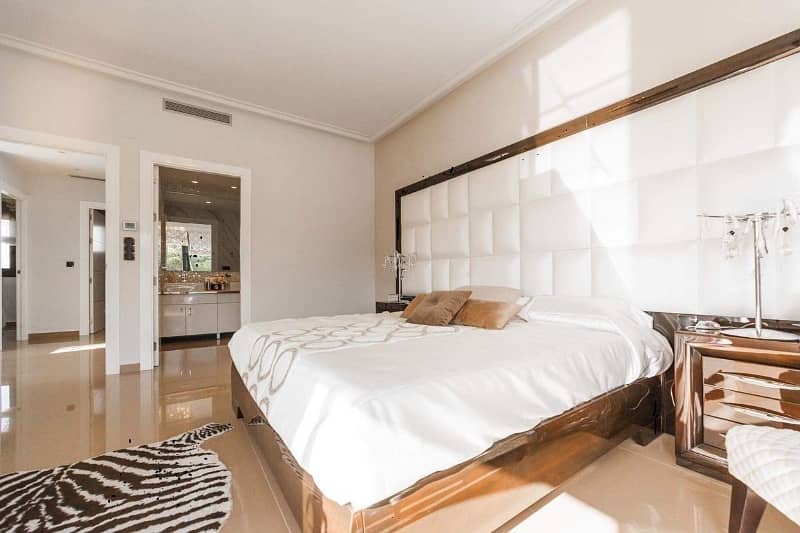 4 Bed Drawing + Lounge Bahria Tower Facing Corner Apartment Flats Villa Plots 15