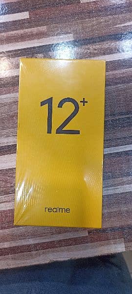 realme 12+ 8/8 256 0