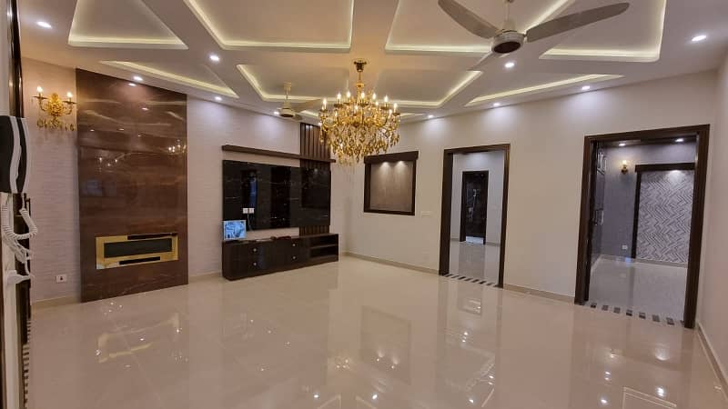 10 Marla Brand New Luxury House For Sale 11