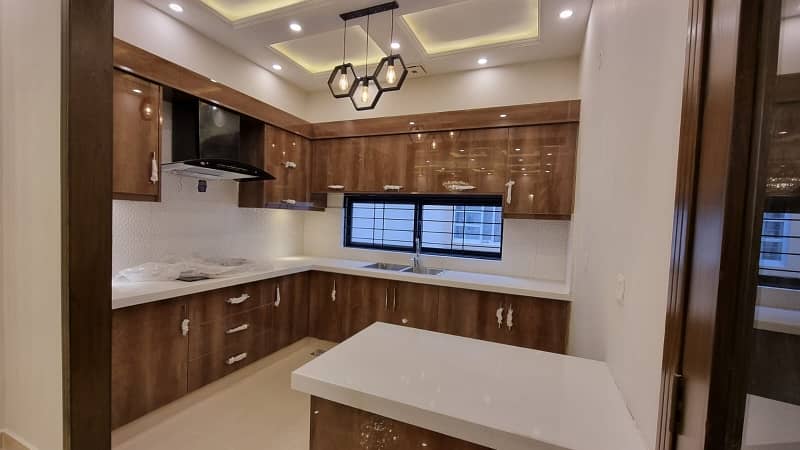 10 Marla Brand New Luxury House For Sale 14