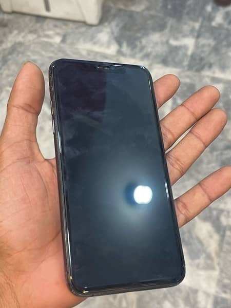 iPhone 11 pro maxx non pta 3