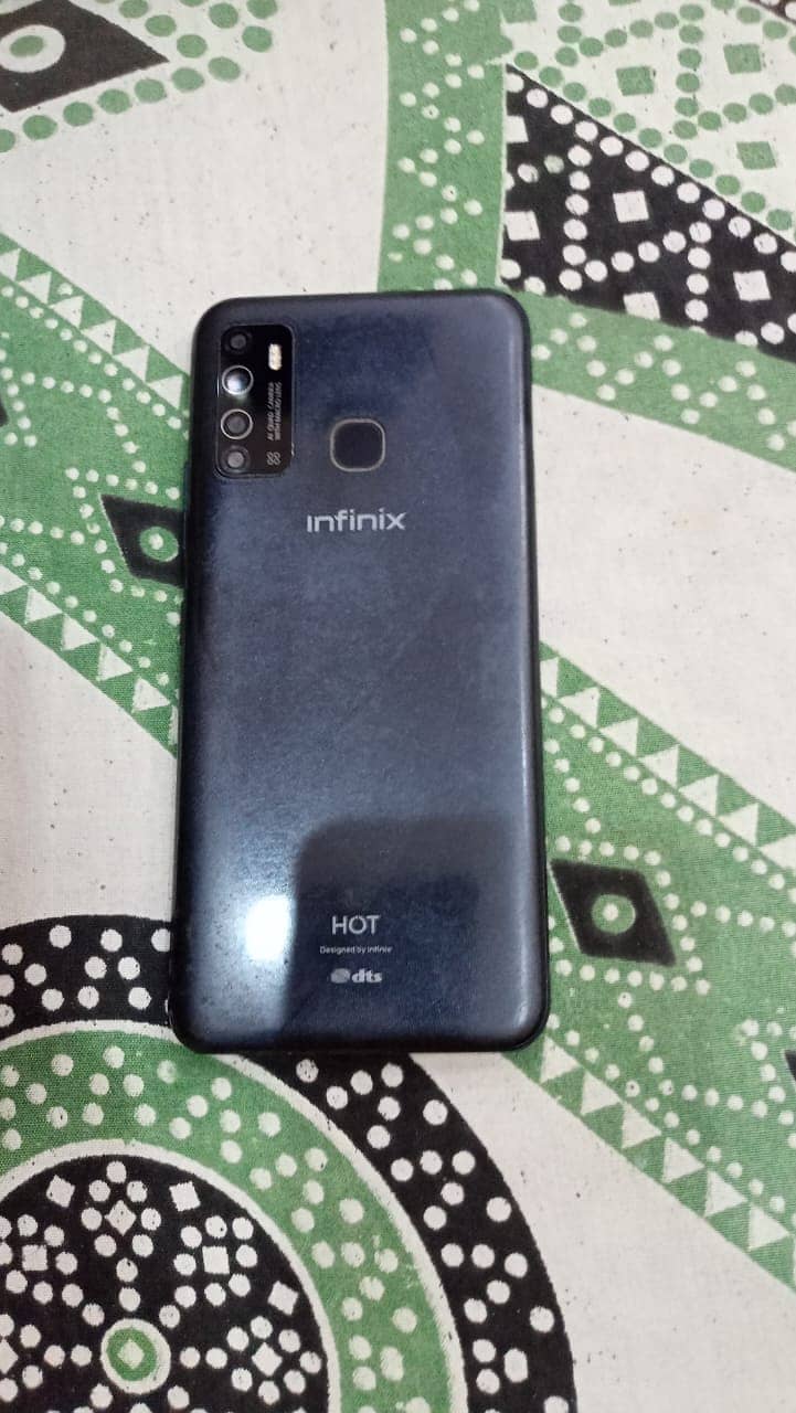 Infinix Hot 9 4/128GB 9/10 condition. with box 4