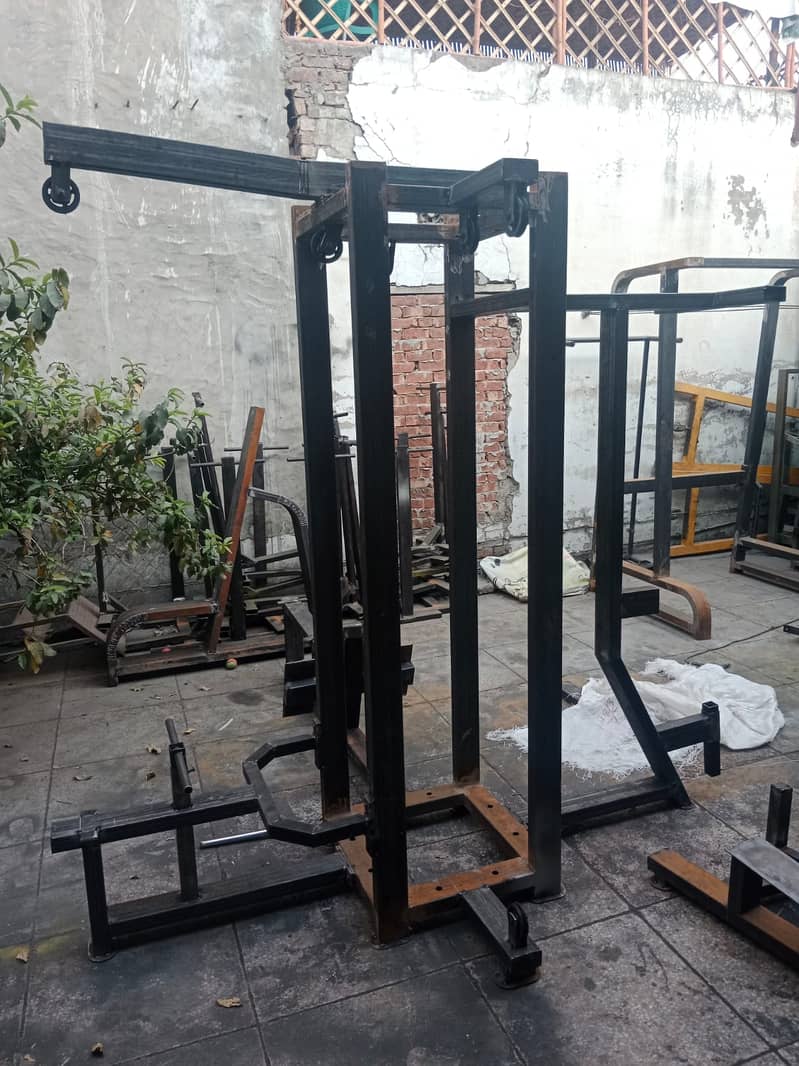 gym / gym machines / gym equipments / gym setup / gym for sale 16