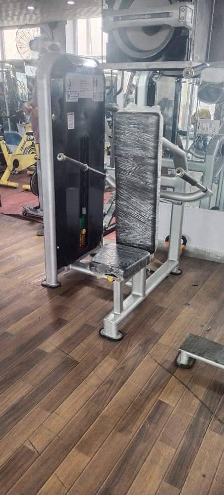 gym / gym machines / gym equipments / gym setup / gym for sale 19