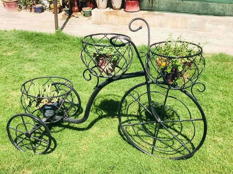 wrought iron cycle decoration 0