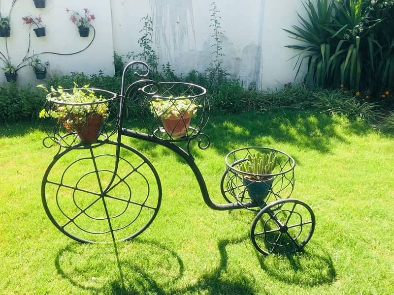 wrought iron cycle decoration 2
