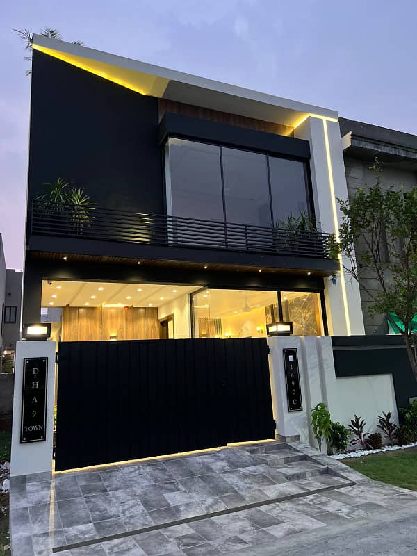 5 Marla Brand new Modern Elevation A+ House for Sale in ParkViewCity Lahore 5