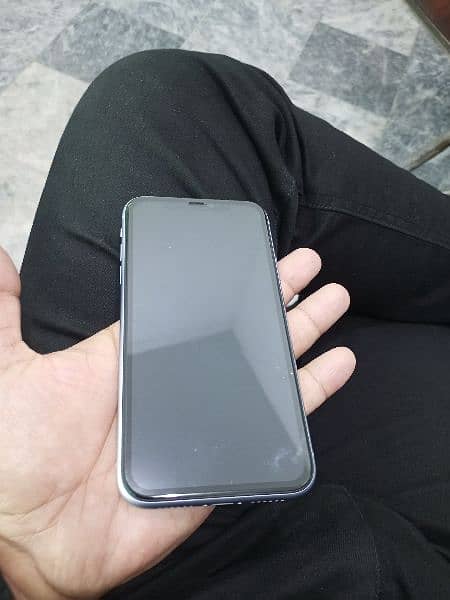 iphone 11 non PTA 64GB 2