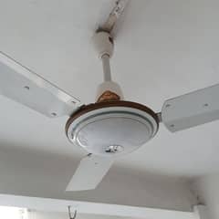 Ceiling Fan Good condition Harvey Quality for sale 0