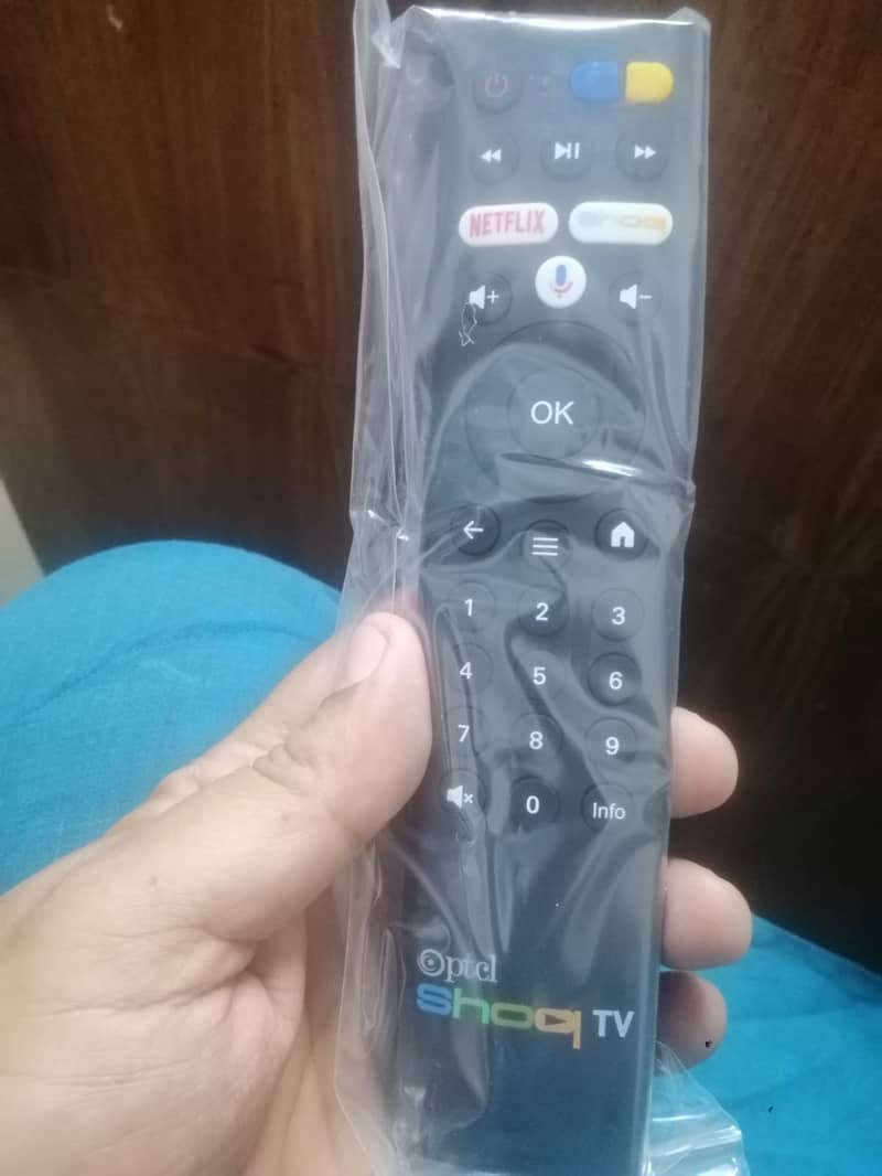 PTCL Shoq TV Andrion Box with voice control remote 2