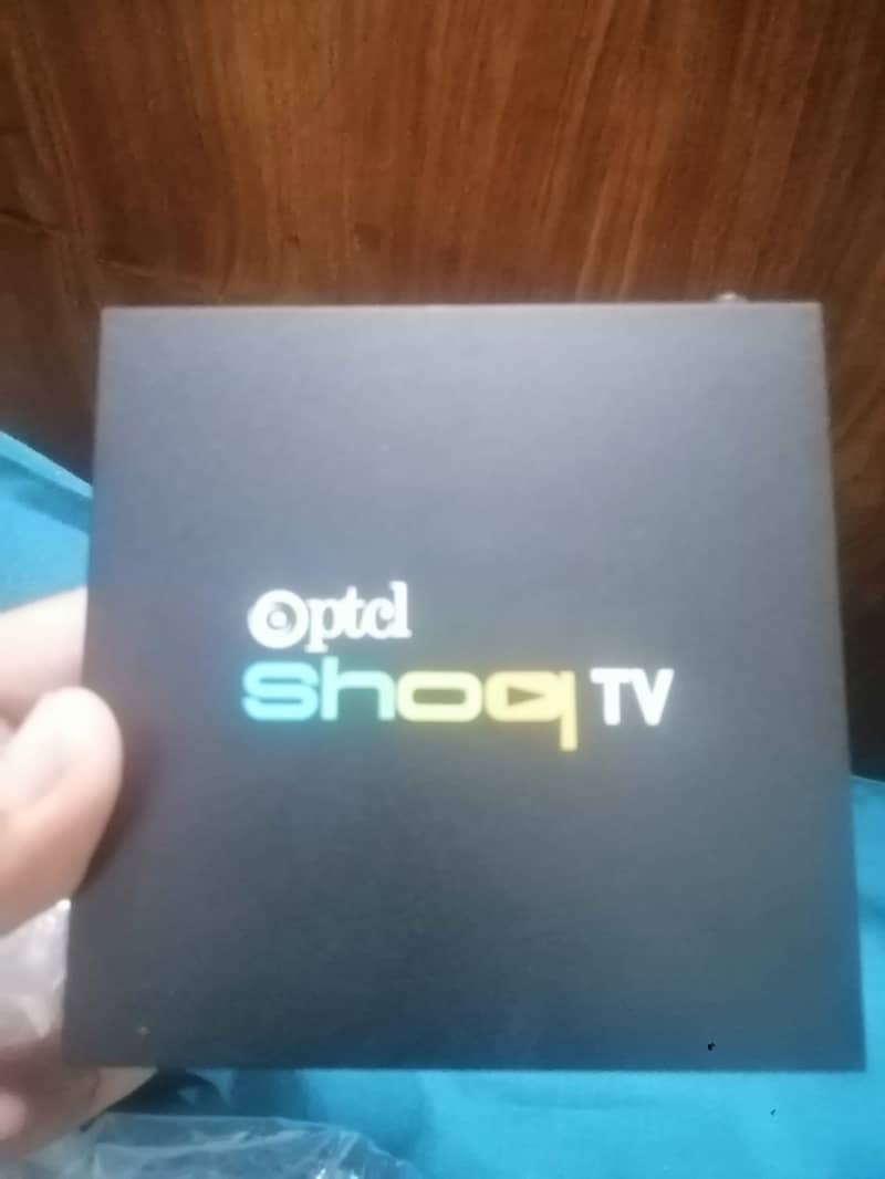 PTCL Shoq TV Andrion Box with voice control remote 3