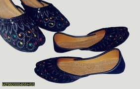 Women's velvet handmade khussa 0