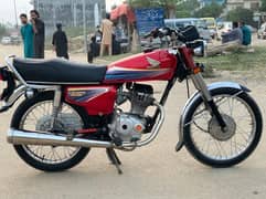 Honda CG125 bike