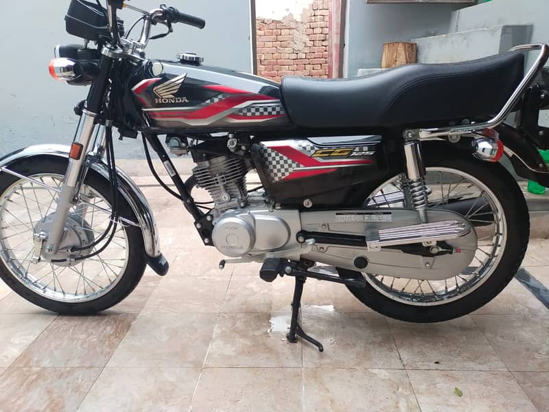 Honda CG 125 2024 2