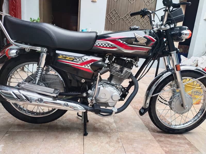 Honda CG 125 2024 5