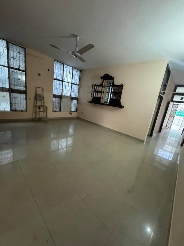 Cantt 1.5 Kanal Upper Portion 3 Bedrooms For Rent Best For Silent Office VIP Location 11