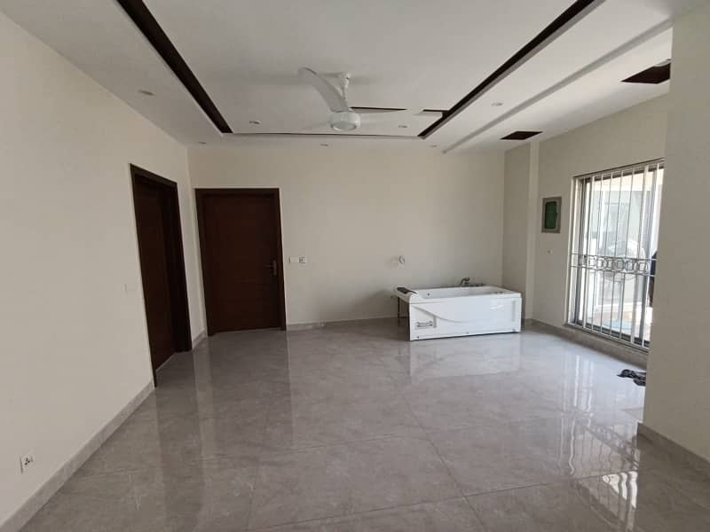 Cantt House for Rent 24 Marla 4 Beds Best location for silent office on Main 0